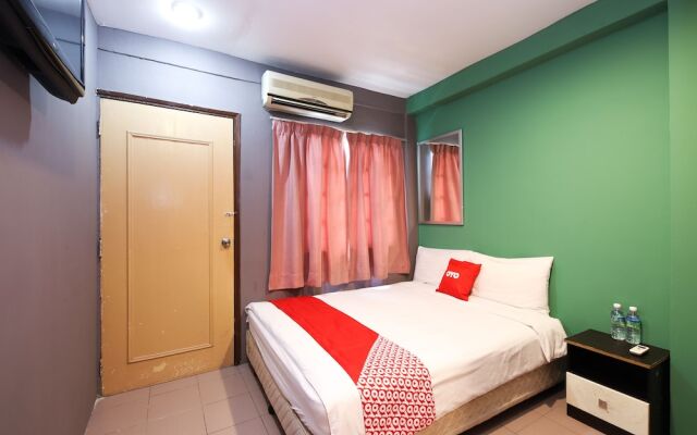 Oyo 89688 Alor Street Hotel