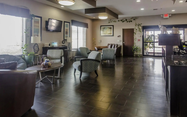 Red River Inn And Suites