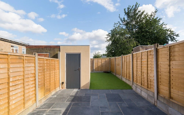 Goode Home by Svelte Living