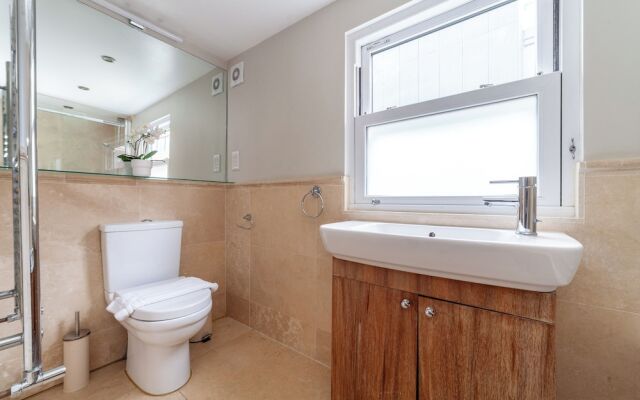 5 Bed Apartment in Hammersmith