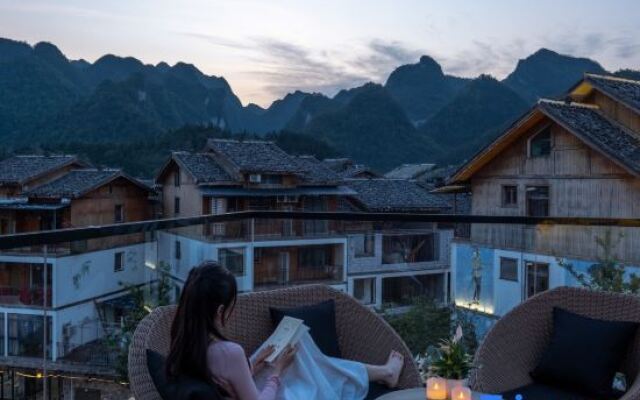 The SHUI Ethinc Minority Cultural Homestay