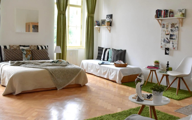 AIRSTAY PRAGUE Wellness apartments Florenc