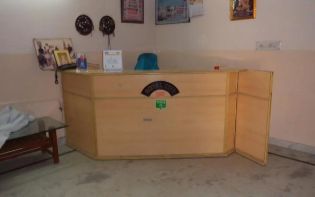 Royal City Guest House reception