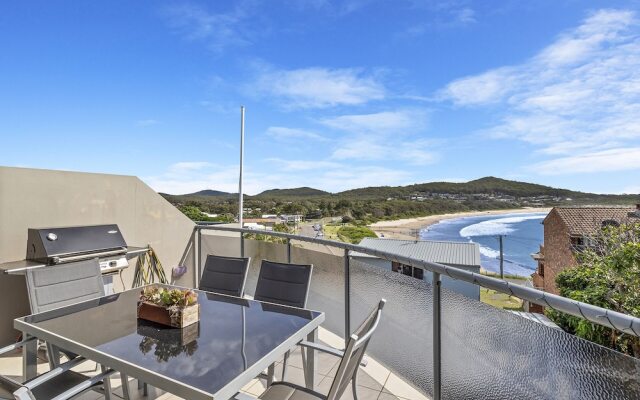 Fingal Breeze at Fingal Bay