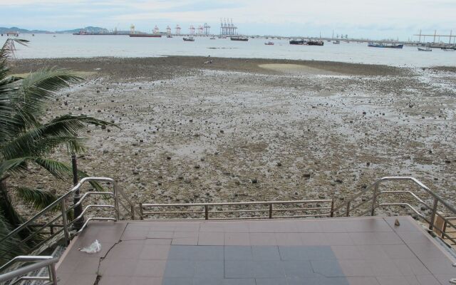 Chateau Vista Serviced apartment