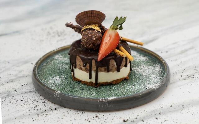 فندق فيلتون Veliton Hotel