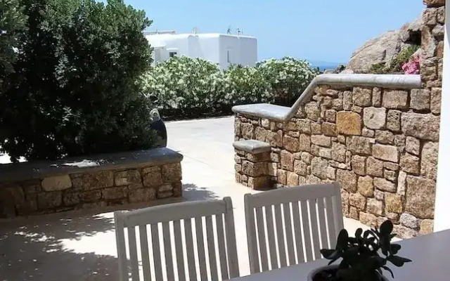 Lofos Apartments