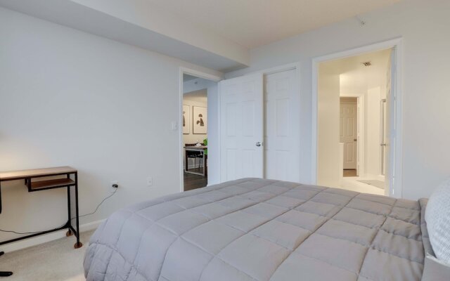 Fantastic Apt with City View at Ballston