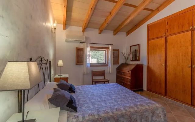 Country House Near Algaida Beach
