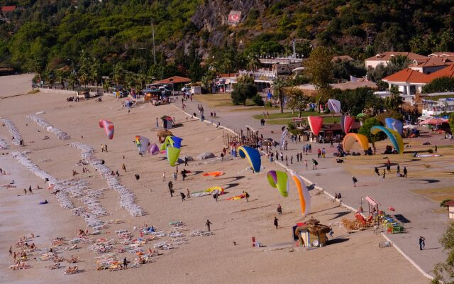 Akdeniz Beach Hotel