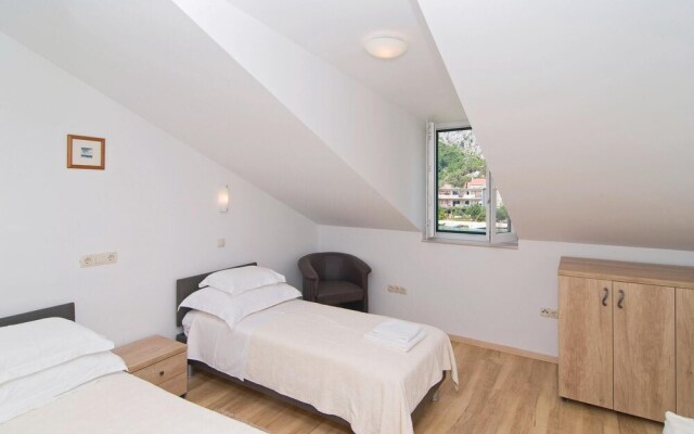 Nice Home in Omis With Wifi and 2 Bedrooms