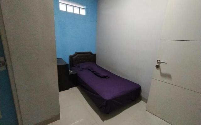 OYO Life 2736 Pondok Klara