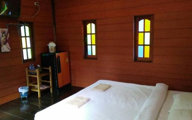 Baan Mai Katoon Resort