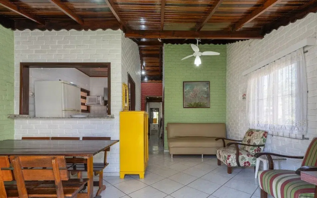 3BR House 230m From Beach w/ BBQ & Grg Rgv115