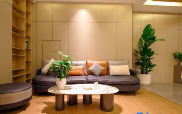 Sanibel Hotel Chain (Zhengzhou High-tech Zone Xiliuhu Park Branch)