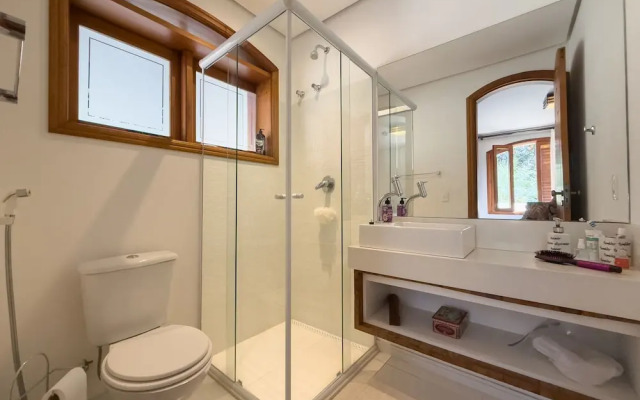 Refúgio de Alto Padrão na Granja Viana