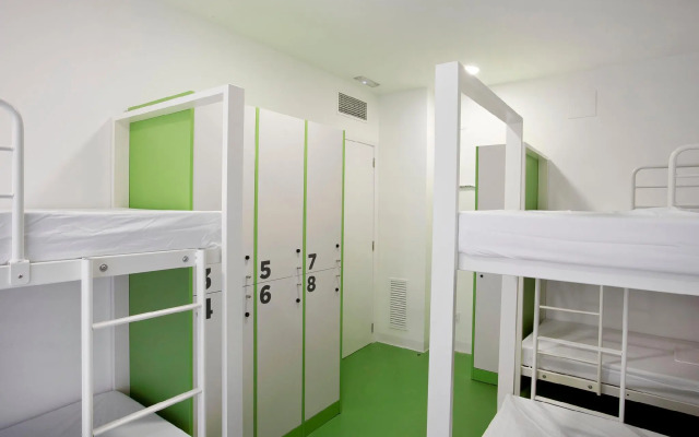 Sant Jordi Hostels Gracia