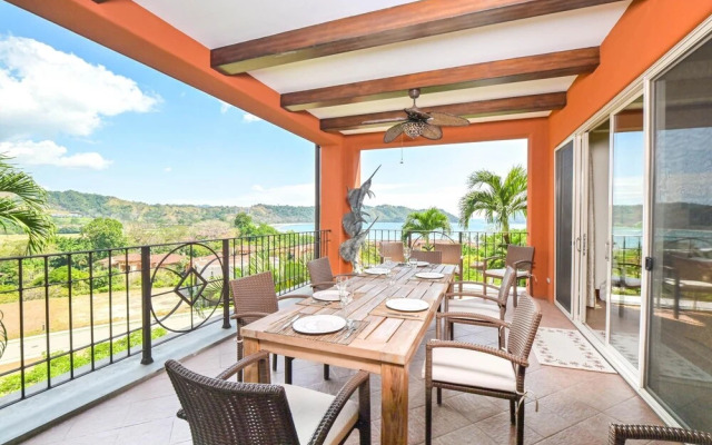 Montebello 2C - 3 bdr 3 Bath Ocean View