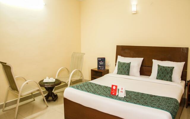 OYO 7666 Hotel SilverLine