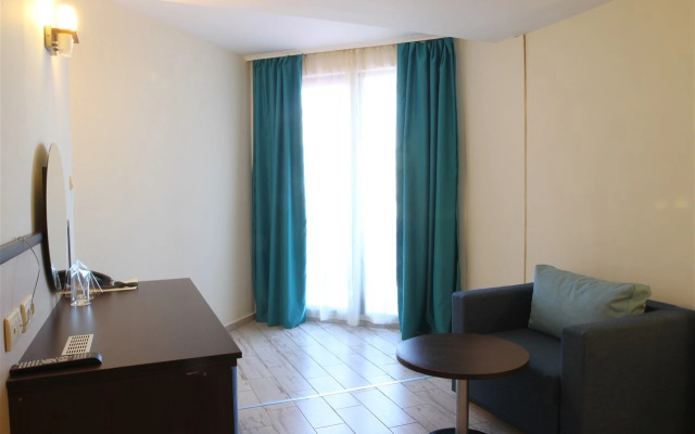 Smartline Meridian Hotel