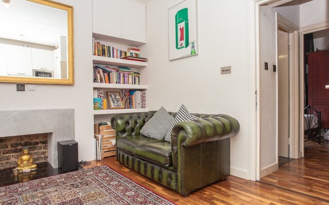 2 Bedroom Flat Near Notting Hill