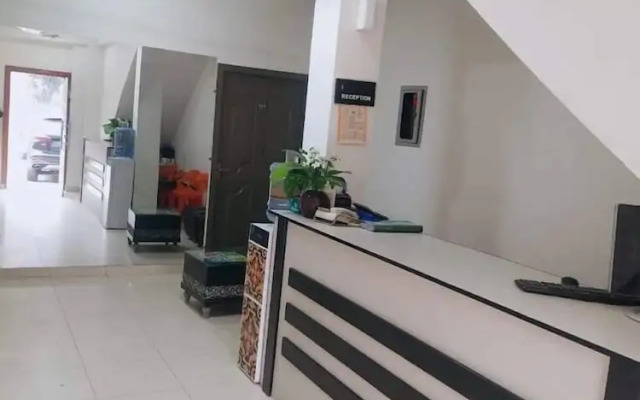 Executive Inn Guest House