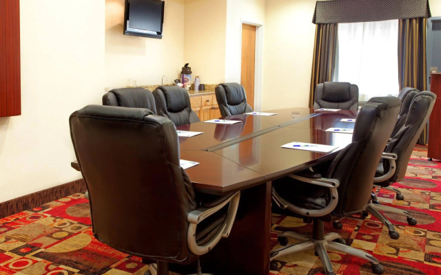 Holiday Inn Express Hotel & Suites Lafayette South by IHG