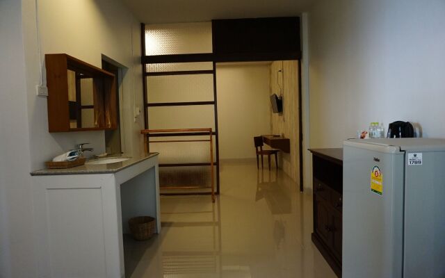 Baan Iyara Boutique City Hotel