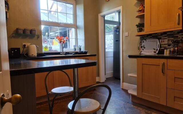 4Br Stunning Sea View Escape-near Snowdonia & Coastal Trails