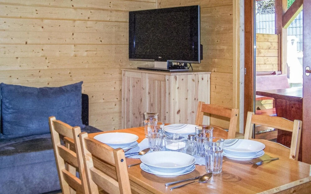 Beautiful Home in Sianozety With 2 Bedrooms and Wifi