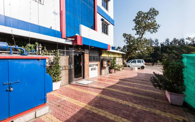 Shreesai Guestline by OYO Rooms