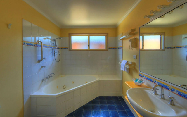 Tween Waters Merimbula