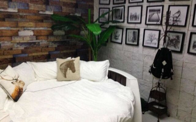 Wuhan U and I Theme Hotel