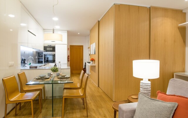 Merc Porto Cedofeita Place