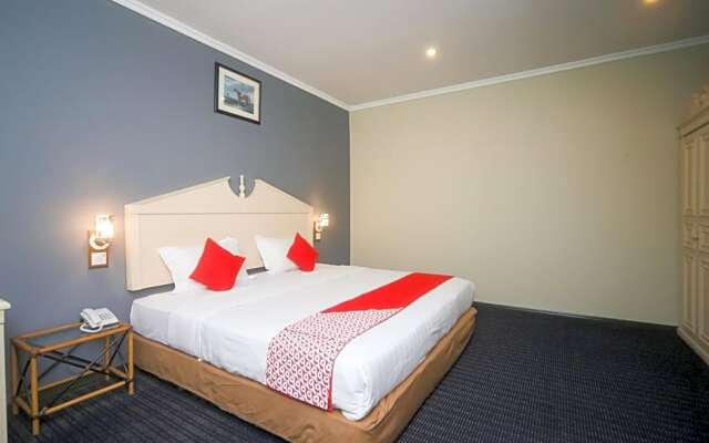 OYO 563 Jockey Lodge Hotel