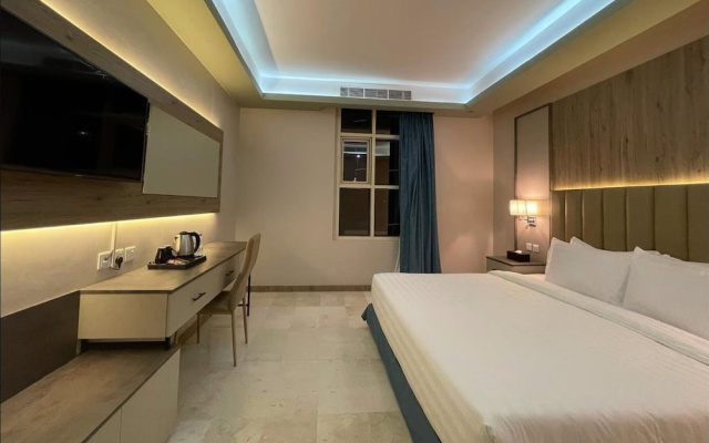 Rovan Hotel