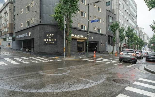e-Hotel