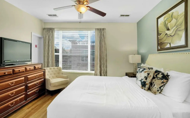Spacious Townhome W/patio & Garage! Sleeps10
