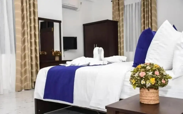 Mamma Raji Hotel