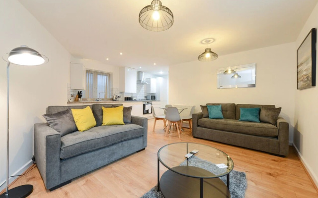 The Zone - Contemporary 2bed Luxe Apt