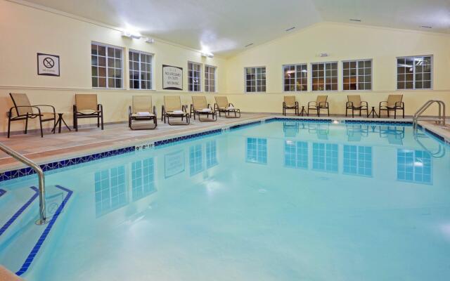Staybridge Suites Philadelphia Valley Forge 422 by IHG