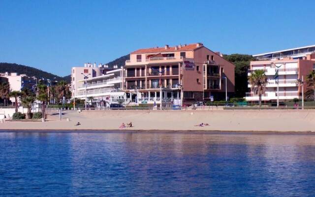 Hôtel Alizés Sénéquier