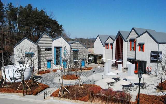 Soar Hotel