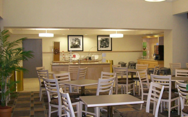 Hampton Inn & Suites Saint John