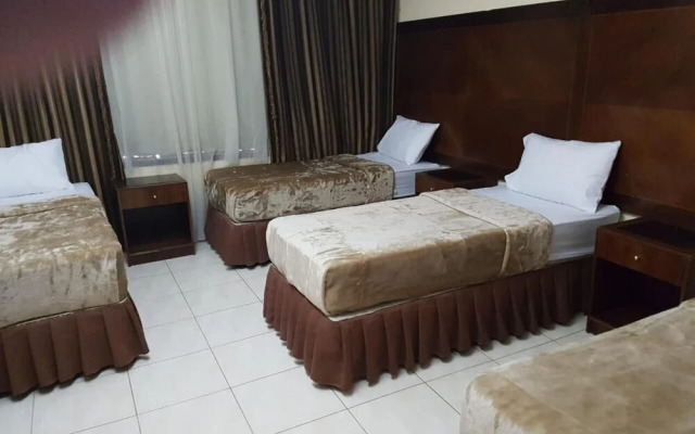 Fal Al Taj Hotel