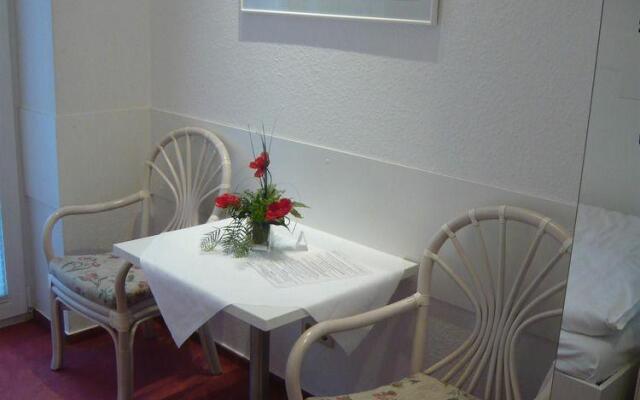 Relax Hotel & SPA Stuttgart