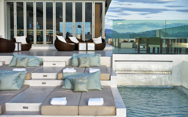 A La Carte Da Nang Beach