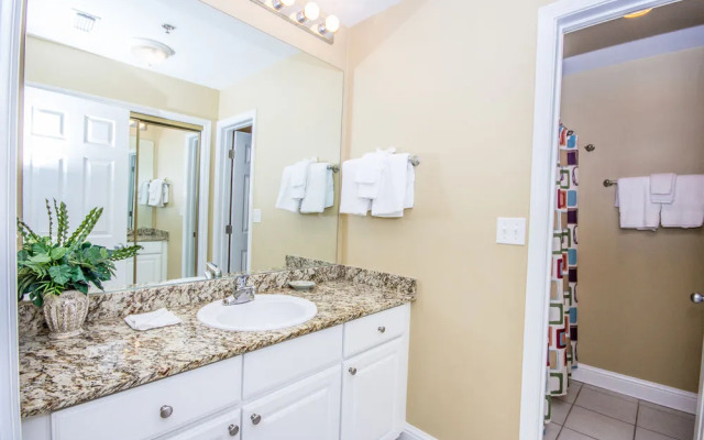 Lighthouse 215 3 Bedroom Condo