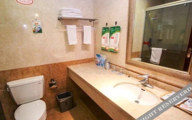 Chengdu Jiacheng Garden Hotel (Huayang Police Academy Subway Station)