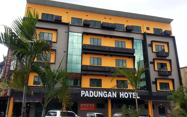 Padungan Hotel